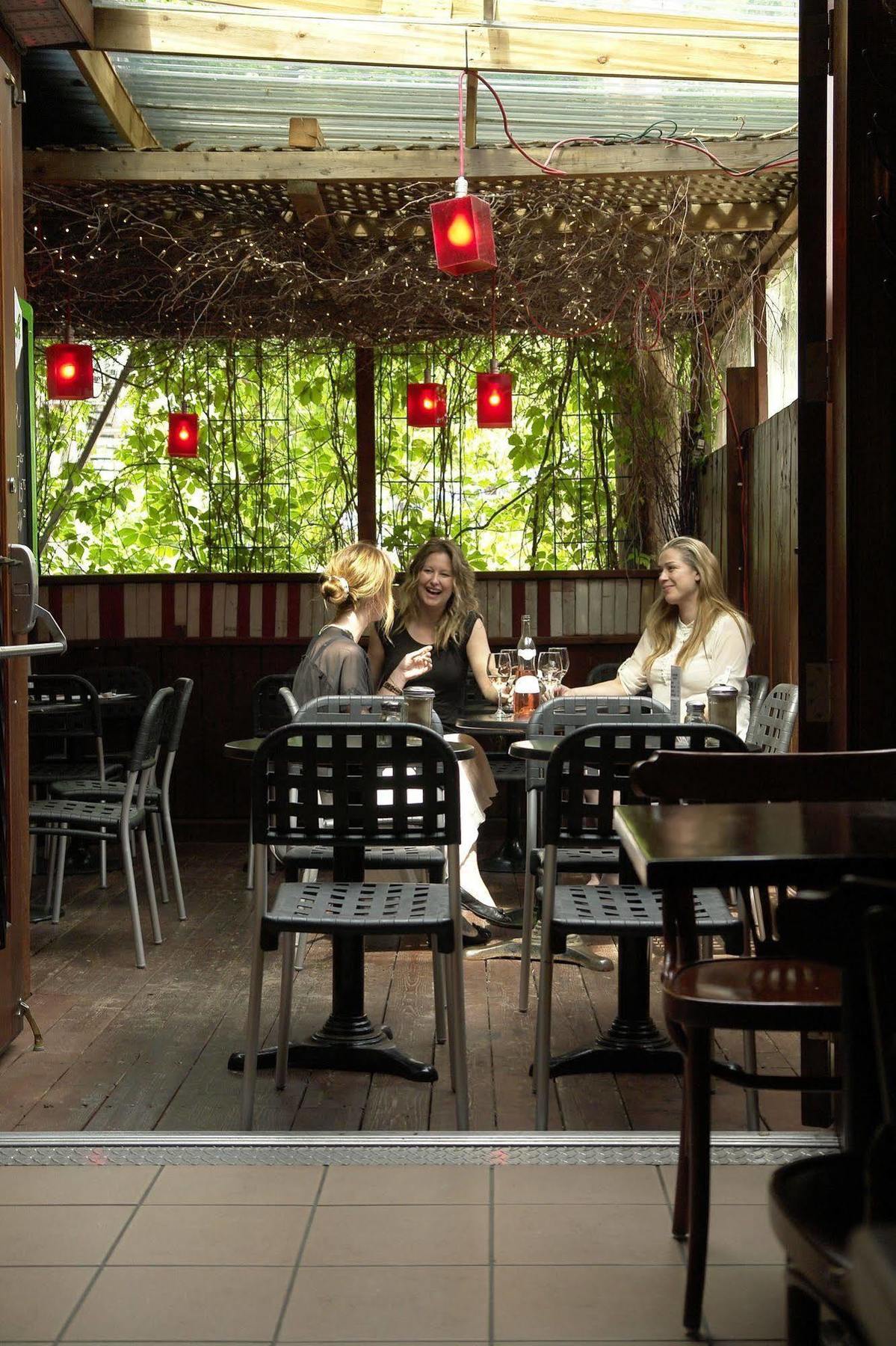 Petit Hotel - Cafe Krieghoff Quebec City Luaran gambar